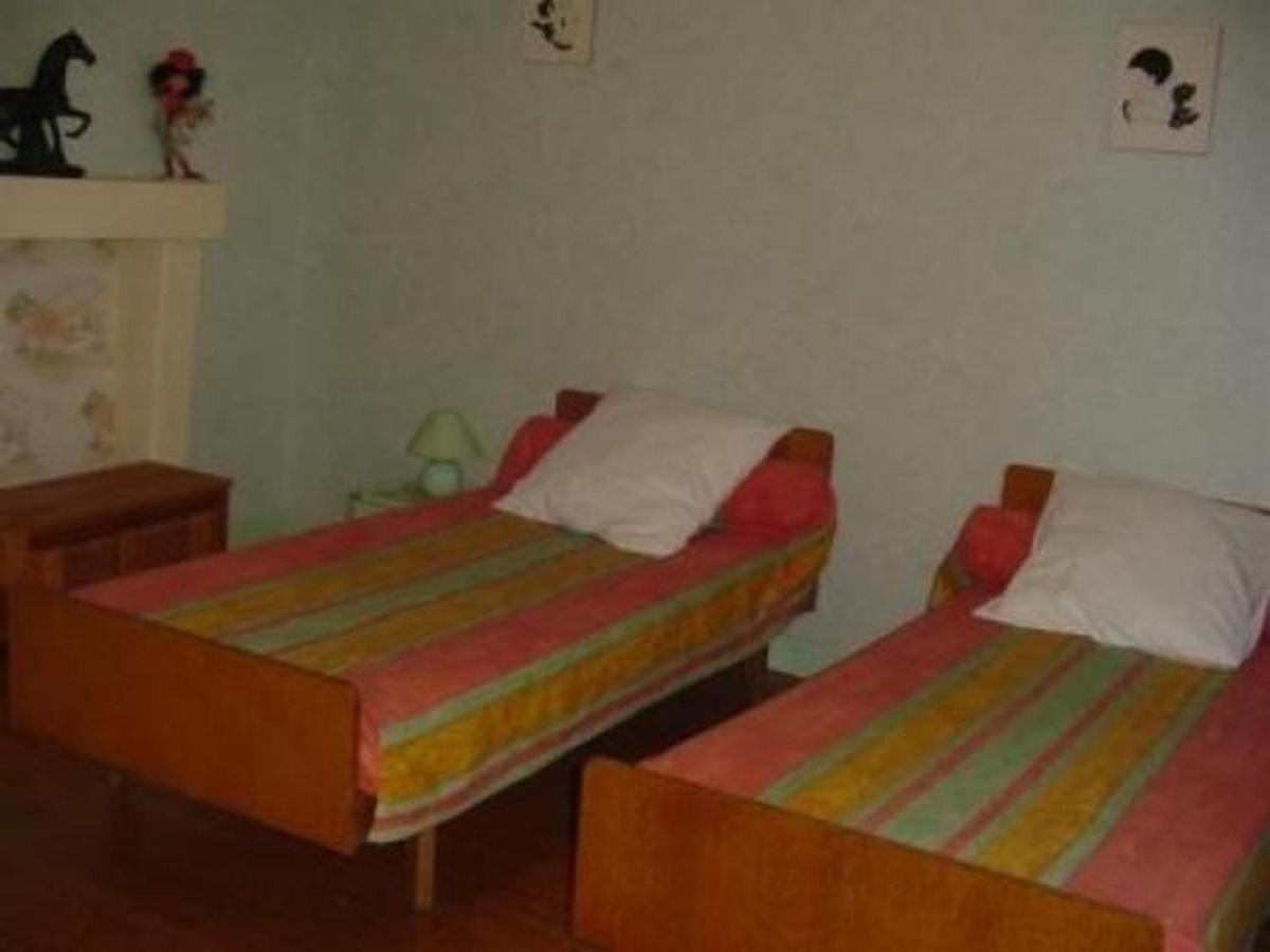 Gîte Aubigné-Racan, 5 pièces, 7 personnes - FR-1-410-156 Exterior foto